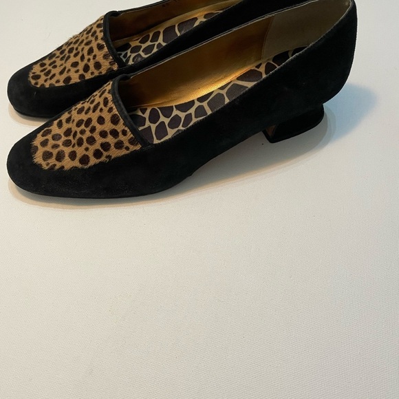 Martinez Valero Black and Tan Animal Print Loafers Size 8 - Picture 3 of 9